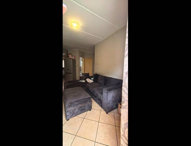 2 BEDROOM APARTMENT FOR SALE IN OLIEVENHOUTBOSCH